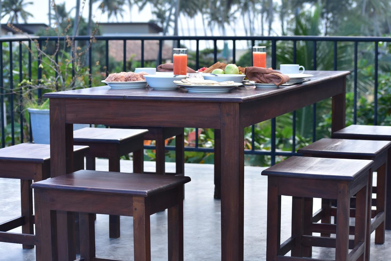 Hotel Almond Unawatuna