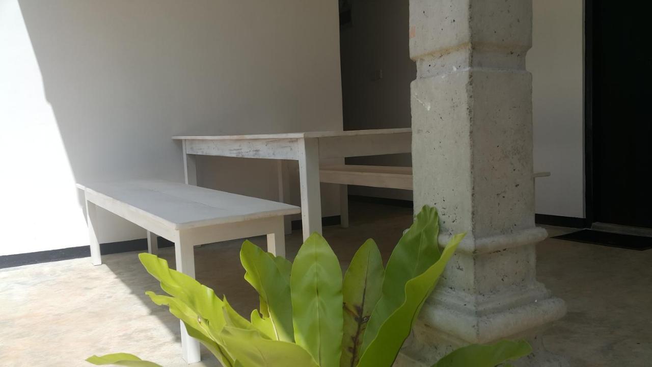 Almond 2* Unawatuna