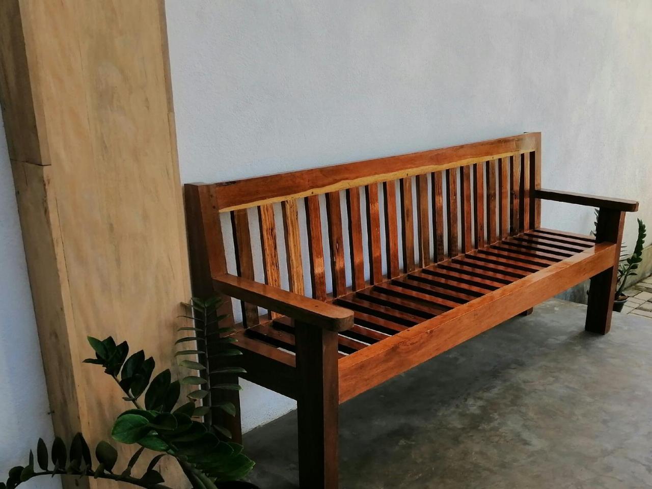 Almond Unawatuna